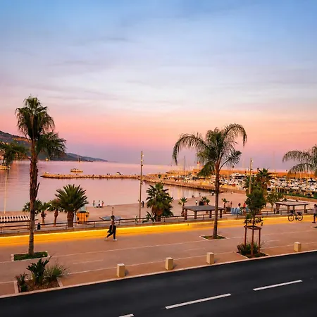 Exceptional Sea View 2 Apartment
